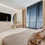 Manu Park Premium Luxury By Lookap Apartment