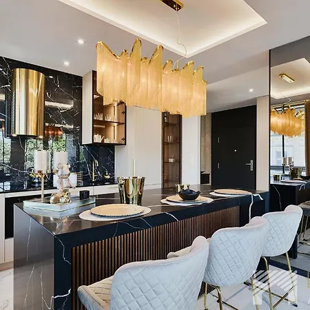 Manu Park Premium Luxury By Lookap Apartament *